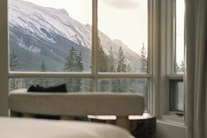 Rimrock Banff, Emblems Collection