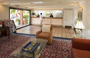 Campbell Inn