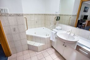 Comfort Inn May Park