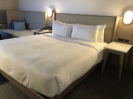 DoubleTree by Hilton St. John's Harbourview