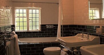 Best Western Plough & Harrow Hotel