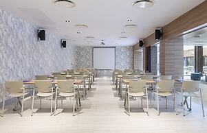 Hotel Macia Sevilla Kubb