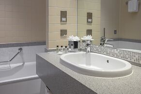 Oulton Hall Hotel, Spa & Golf Resort