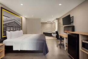 Super 8 by Wyndham Meadowlands