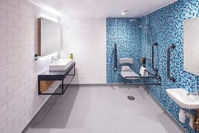 Holiday Inn Aylesbury by IHG