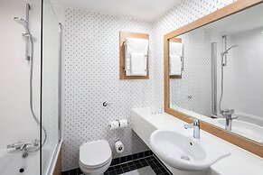 Holiday Inn Aylesbury by IHG