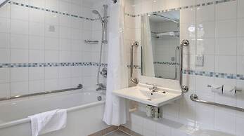 Holiday Inn Aylesbury by IHG