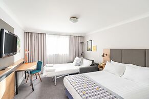 Holiday Inn Aylesbury by IHG