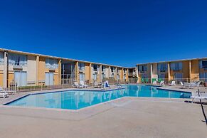 Days Inn by Wyndham Del Rio