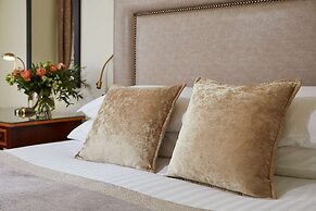 Macdonald Compleat Angler