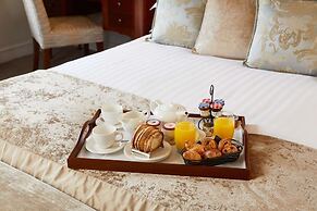 Macdonald Compleat Angler