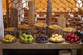 Hilton Luxor Resort & Spa