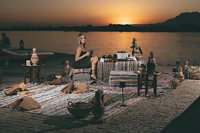 Hilton Luxor Resort & Spa