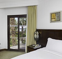 Hilton Luxor Resort & Spa