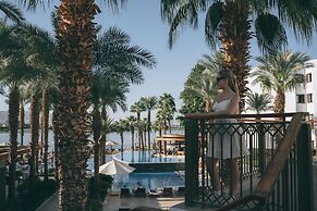 Hilton Luxor Resort & Spa