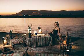 Hilton Luxor Resort & Spa