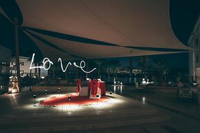 Hilton Luxor Resort & Spa