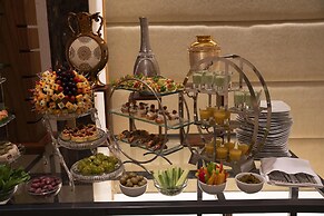 Hilton Luxor Resort & Spa