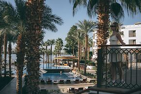 Hilton Luxor Resort & Spa