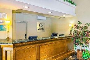 Quality Inn & Suites Garden of the Gulf