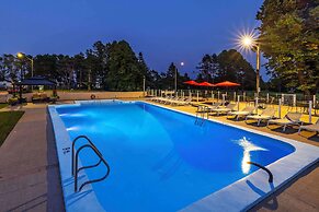 Quality Inn & Suites Garden of the Gulf