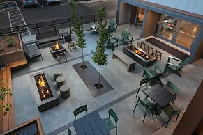 Waypoint Hotel