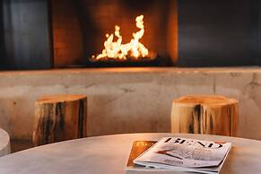 Waypoint Hotel