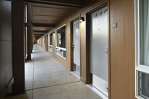 Waypoint Hotel