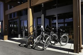 Waypoint Hotel