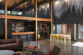 Waypoint Hotel