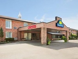 Days Inn by Wyndham Brantford