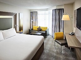 Novotel Toronto North York