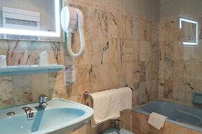Hotel Busby