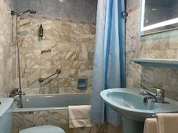 Hotel Busby