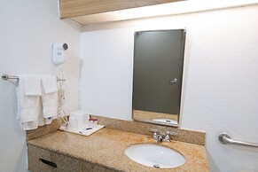 Days Inn by Wyndham Flint/Bishop International Airport