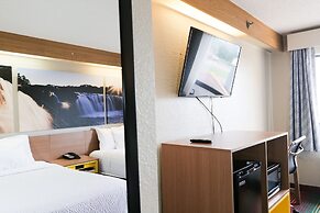 Days Inn by Wyndham Flint/Bishop International Airport