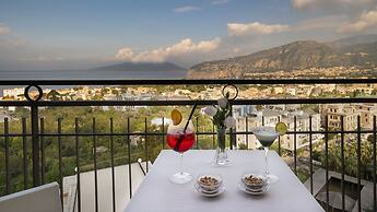 Cristina Hotel