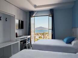 Cristina Hotel