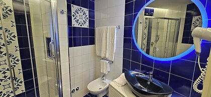 Cristina Hotel