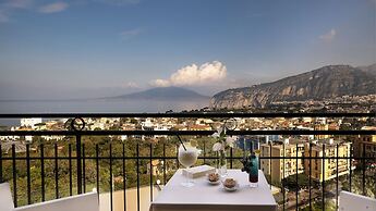 Cristina Hotel