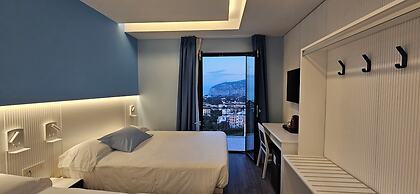 Cristina Hotel