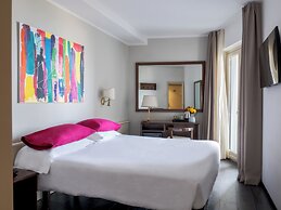 Cristina Hotel