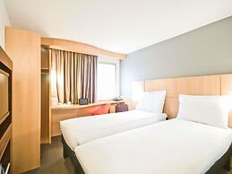 ibis London Heathrow Airport