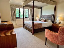 Stirrups Hotel