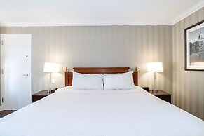 Sandman Signature Edmonton Downtown Hotel