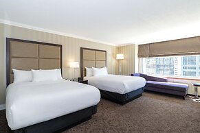 Sandman Signature Edmonton Downtown Hotel