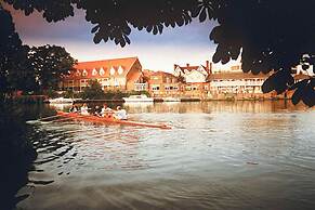 Sunday London Staines-upon-Thames Heathrow T5