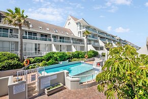 Dolphin Beach Hotel