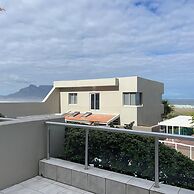 Dolphin Beach Hotel
