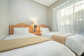 Dolphin Beach Hotel
